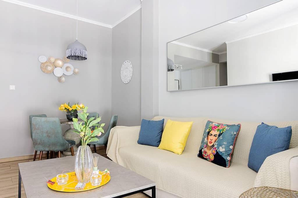 Bright Apartment For 6 Ppl In Atina Dış mekan fotoğraf