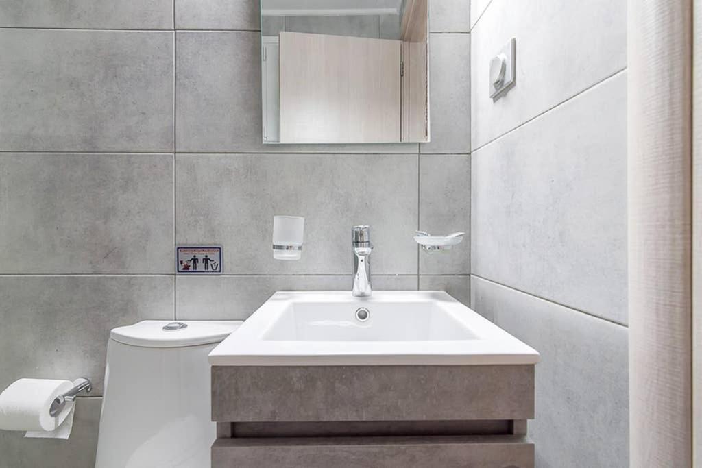 Bright Apartment For 6 Ppl In Atina Dış mekan fotoğraf